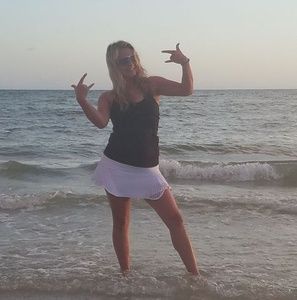 Meet your Posher, Aneta